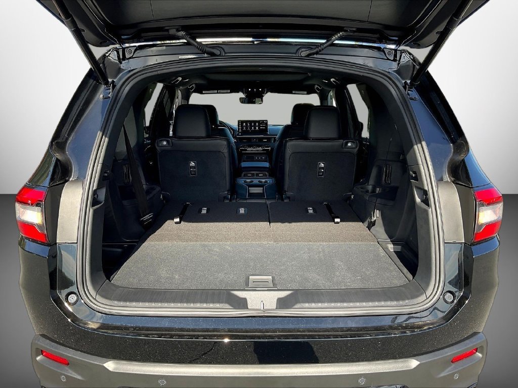 New 2026 Honda Pilot Black Edition image 8