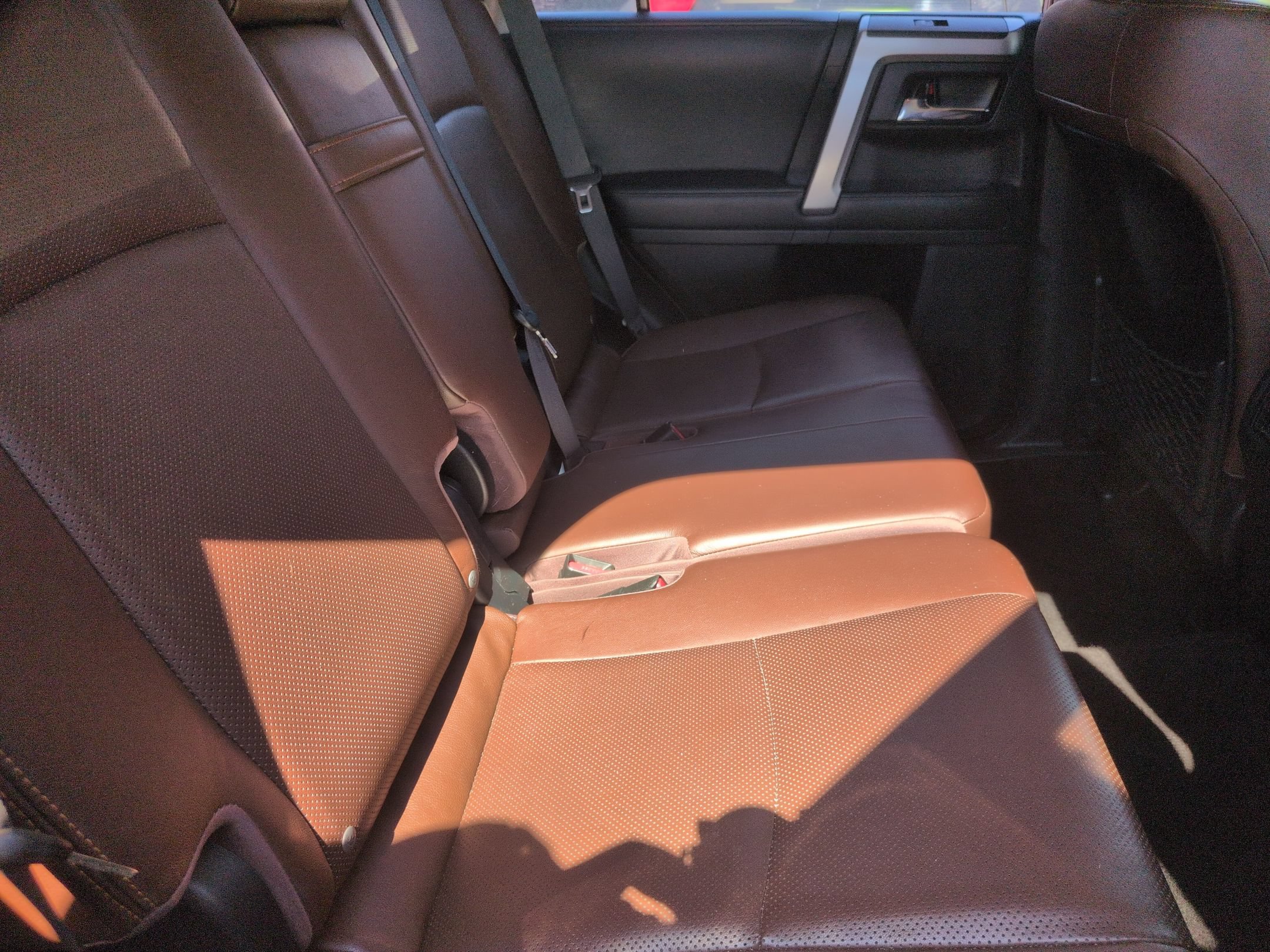 Used 2020 Toyota 4Runner Limited AWD/4WD image 33