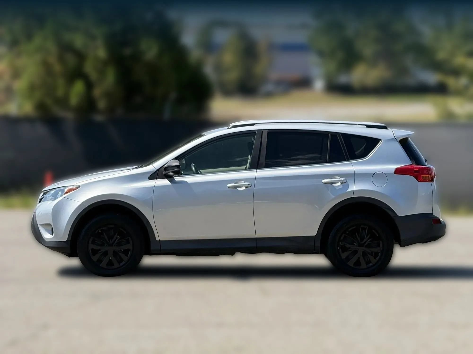 Used 2013 Toyota RAV4 LE FWD image 8