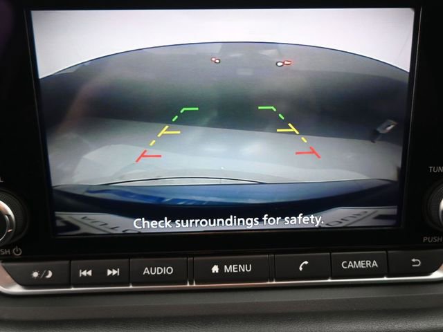 Certified 2025 Nissan Rogue SV image 3