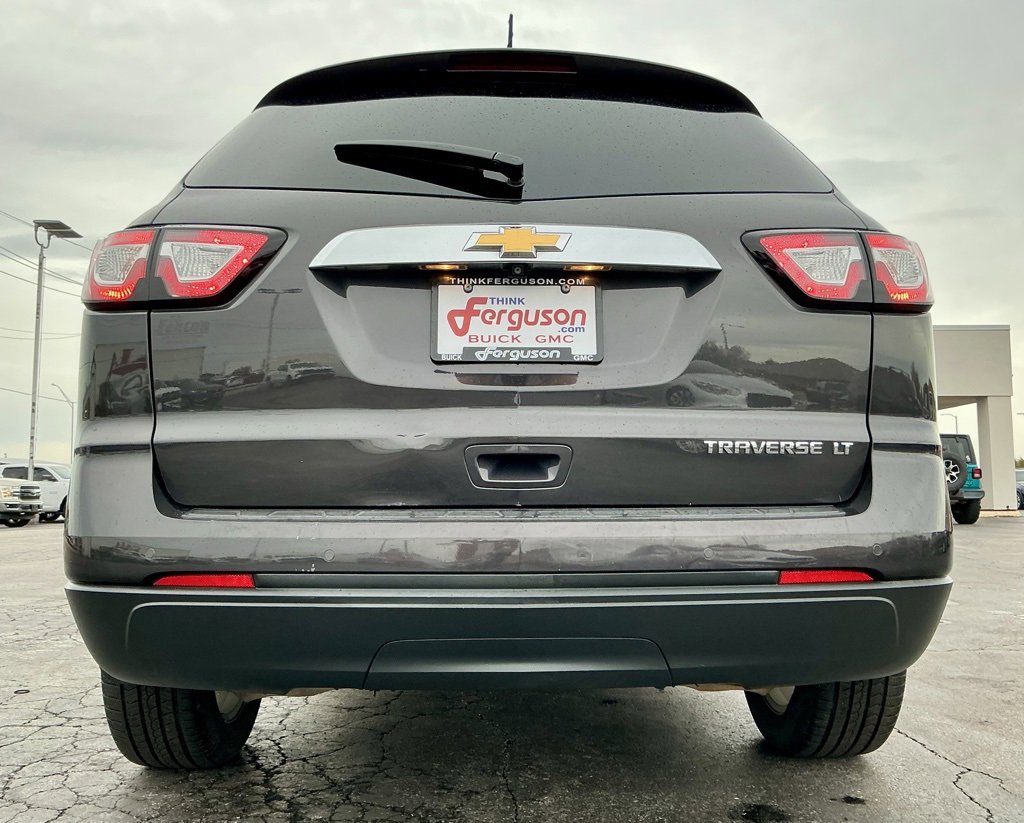 Used 2016 Chevrolet Traverse LT w/ Style and Technology Package image 18
