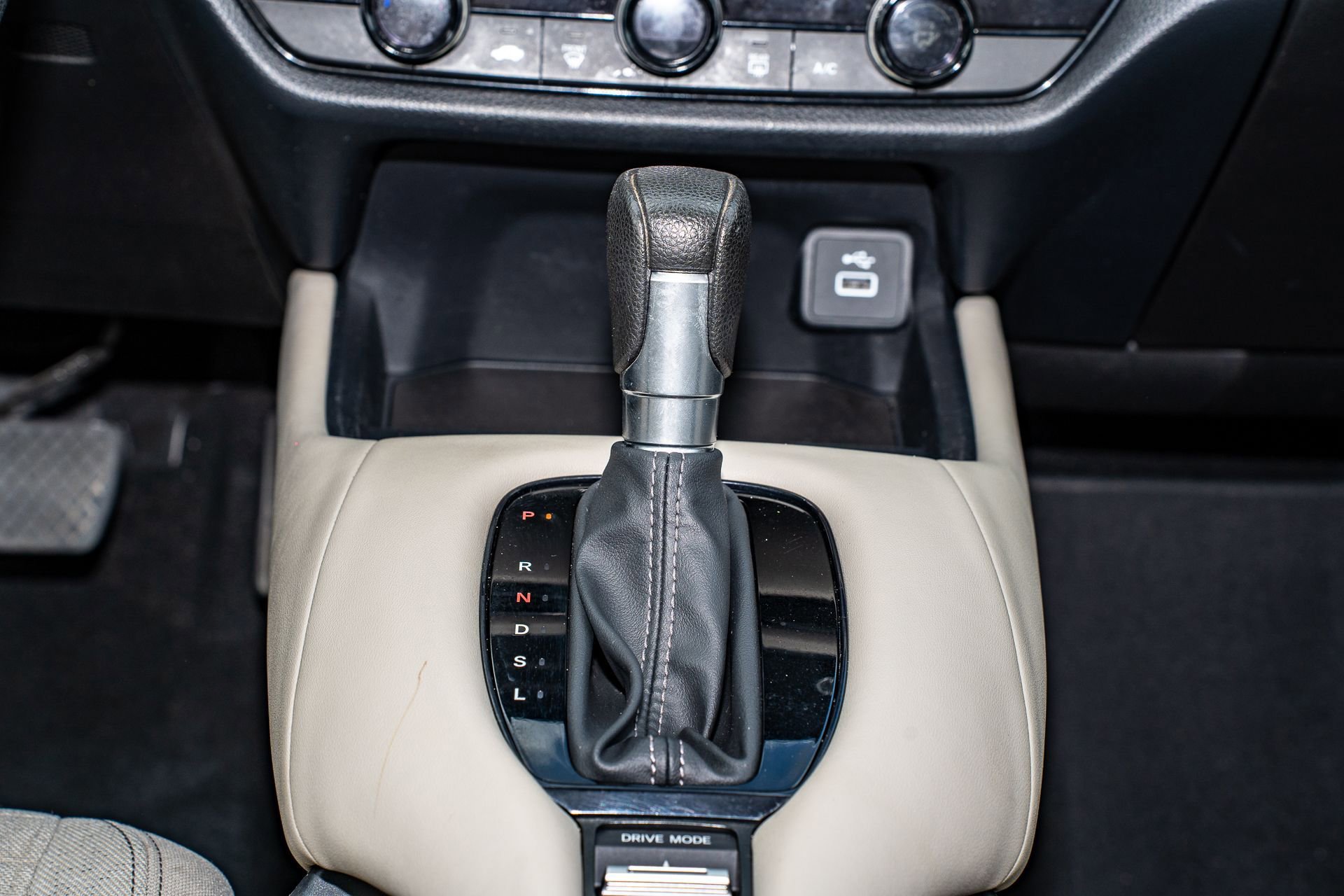 Used 2023 Honda HR-V LX image 23