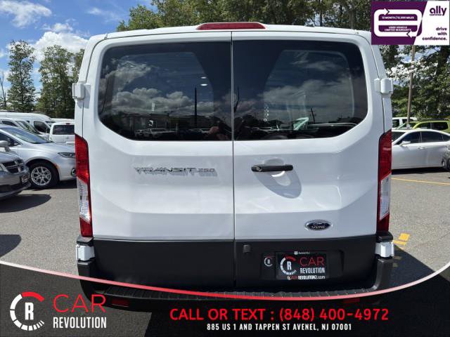 Used 2024 Ford Transit 250 Low Roof w/ Exterior Upgrade Package image 5