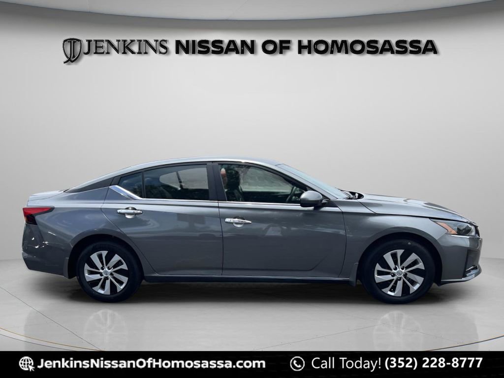 New 2025 Nissan Altima 2.5 S FWD image 2