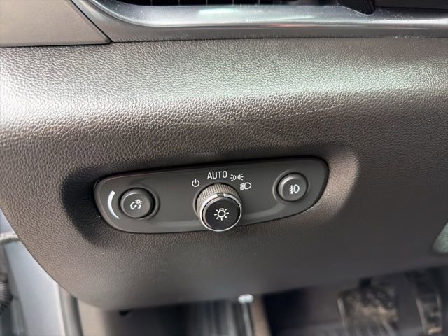 Used 2020 Chevrolet Traverse LT w/ Driver Confidence II Package AWD/4WD image 15