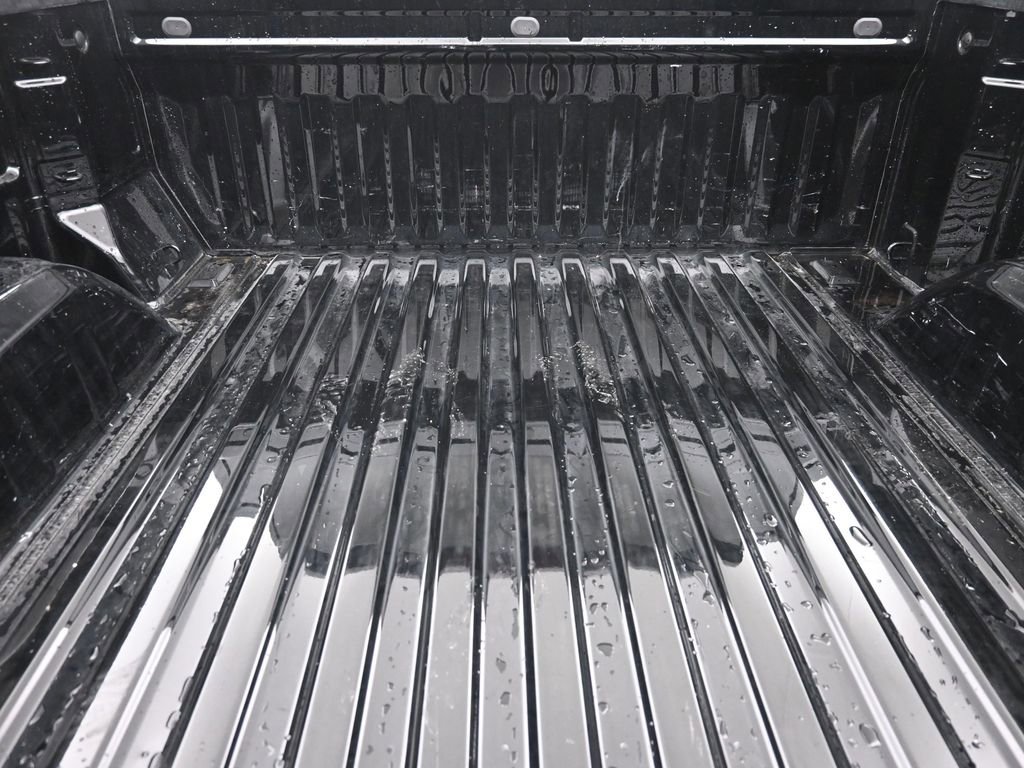 Used 2022 GMC Sierra 1500 SLT w/ SLT Convenience Package image 9