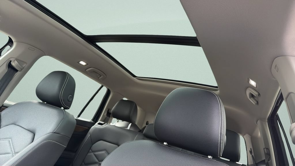New 2026 Volkswagen Atlas SE FWD image 16
