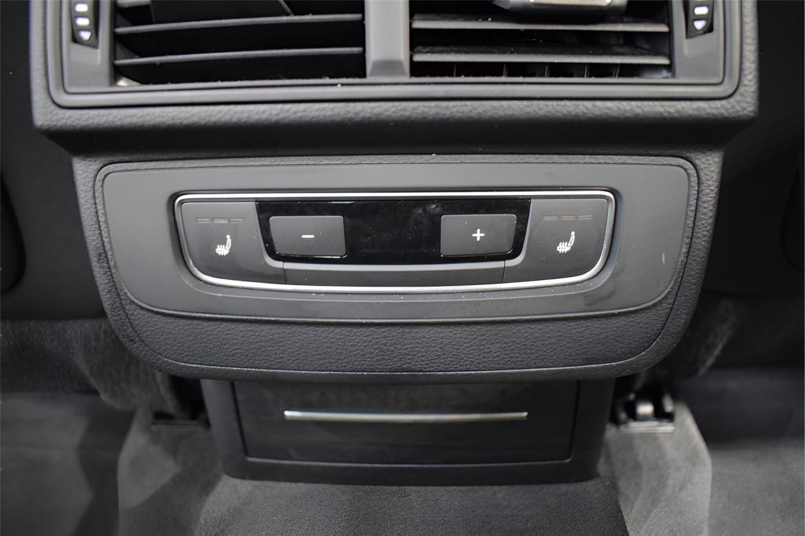 Used 2017 Audi Q7 3.0T Premium Plus image 32