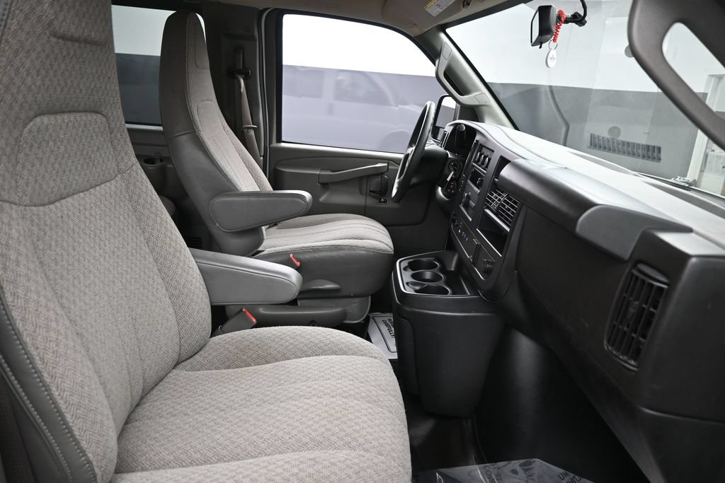 Used 2023 Chevrolet Express 3500 LS RWD image 29