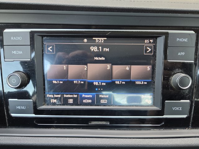 Used 2023 Volkswagen Jetta SE FWD image 18
