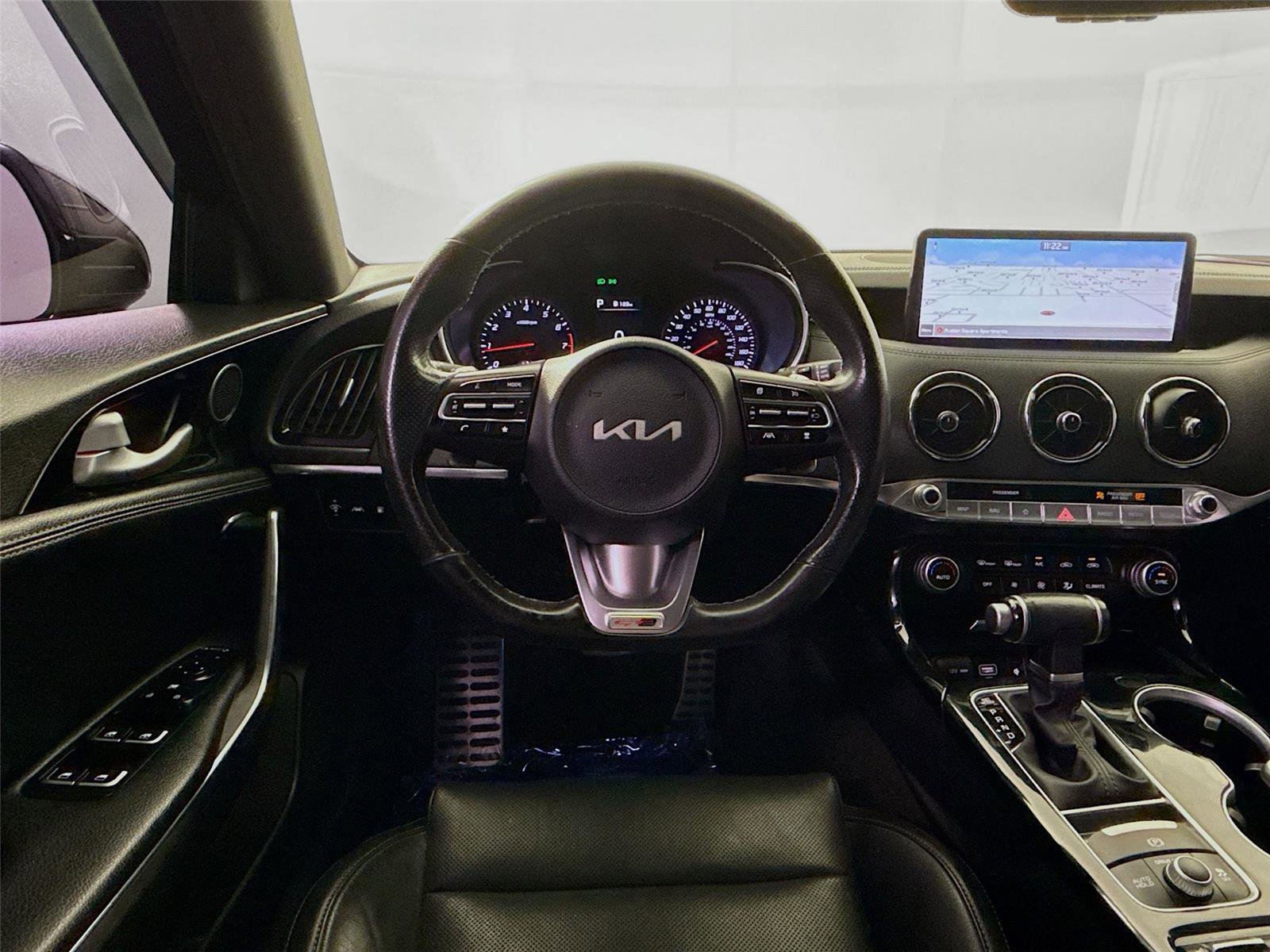 Used 2022 Kia Stinger GT-Line RWD image 3