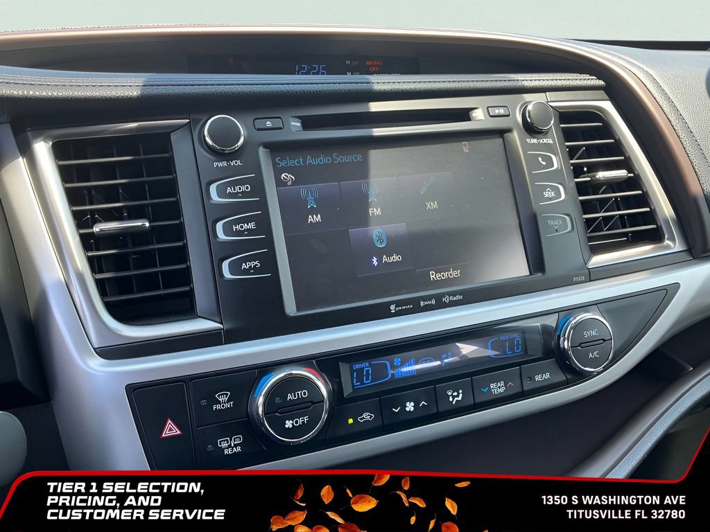 Used 2018 Toyota Highlander Plus w/ Carpet Mat Package (TMS) AWD/4WD image 29