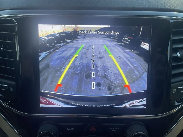 Used 2020 Jeep Grand Cherokee Limited image 34