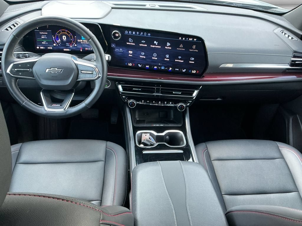 Used 2025 Chevrolet Traverse Z71 AWD/4WD image 11