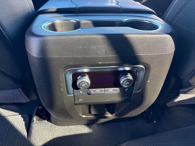 Used 2025 GMC Yukon Denali image 18