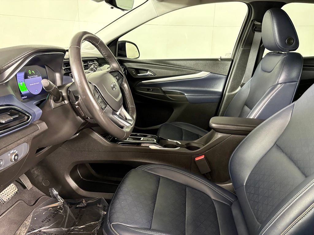 Used 2022 Chevrolet Bolt EUV Premier w/ Sun & Sound Package FWD image 25