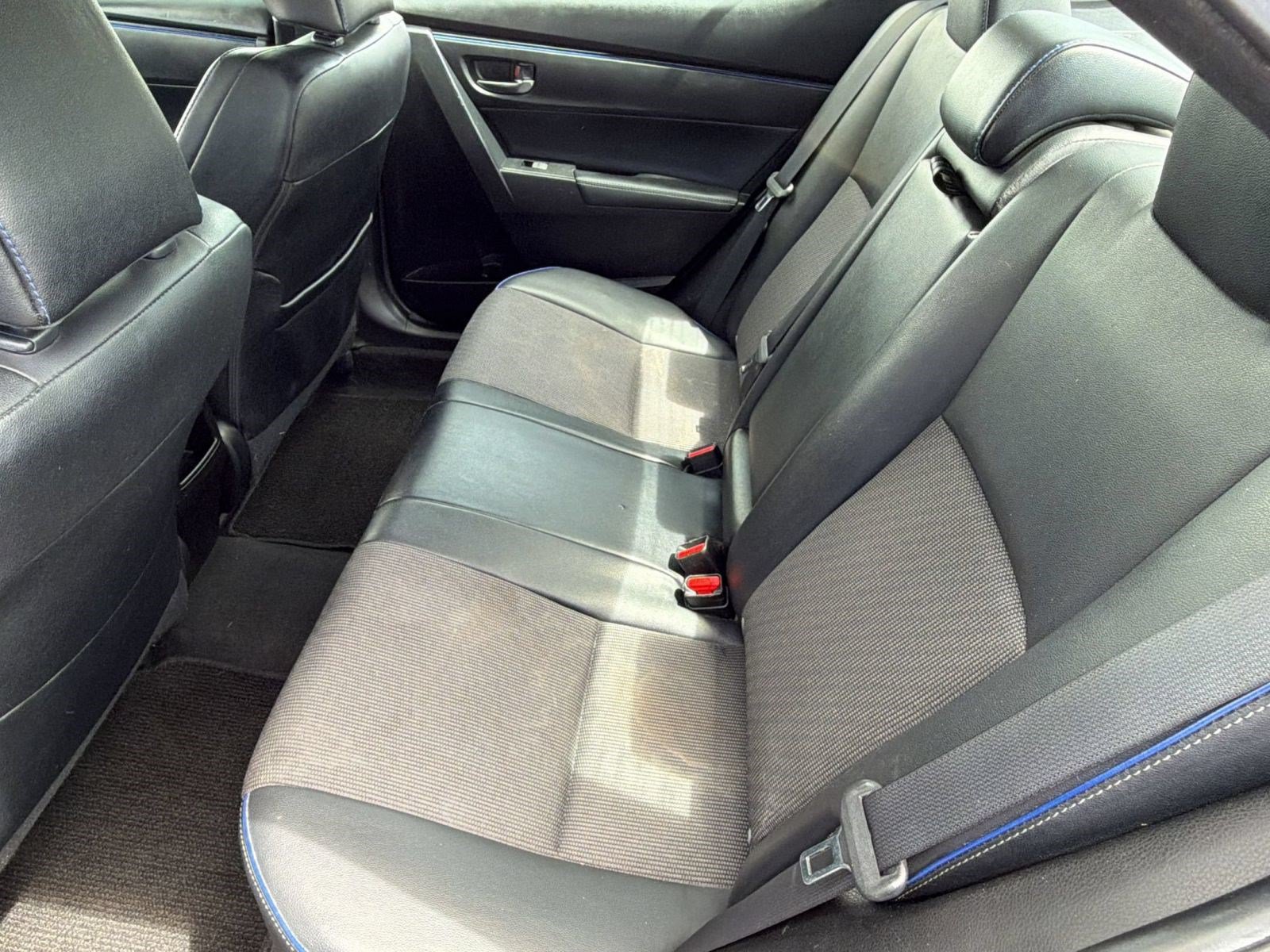 Used 2018 Toyota Corolla SE FWD image 24