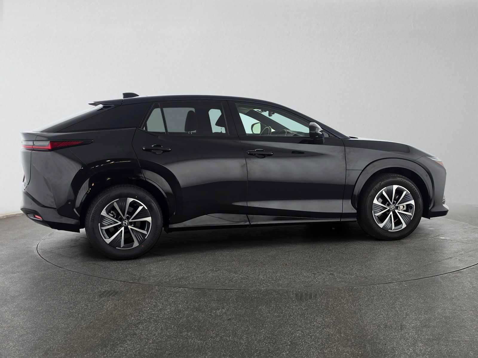 Certified 2023 Lexus RZ 450e Premium w/ Technology Package AWD/4WD image 2