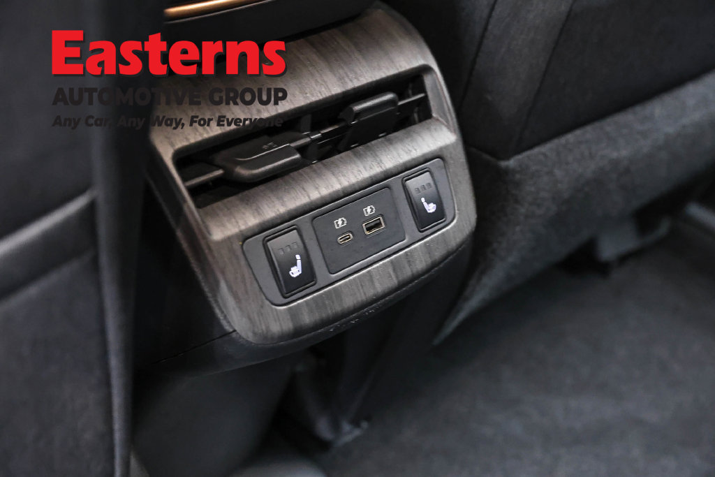 Used 2024 Nissan Ariya AWD image 25