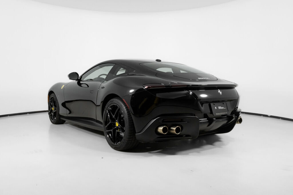 Used 2024 Ferrari Roma image 4