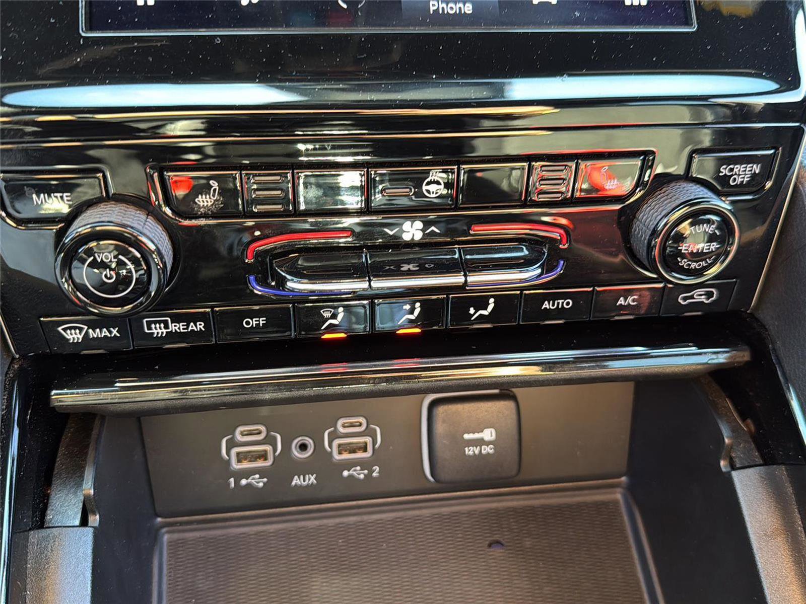 Used 2023 Jeep Grand Cherokee L Laredo image 22