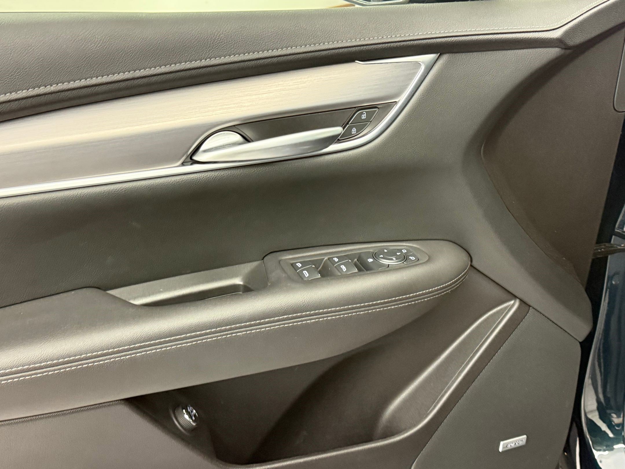 Used 2024 Cadillac XT5 Luxury image 13