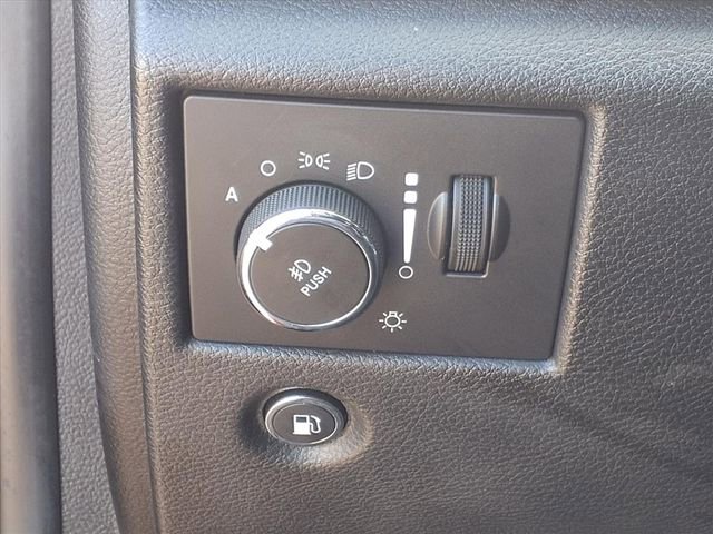 Used 2021 Jeep Grand Cherokee Laredo X image 13