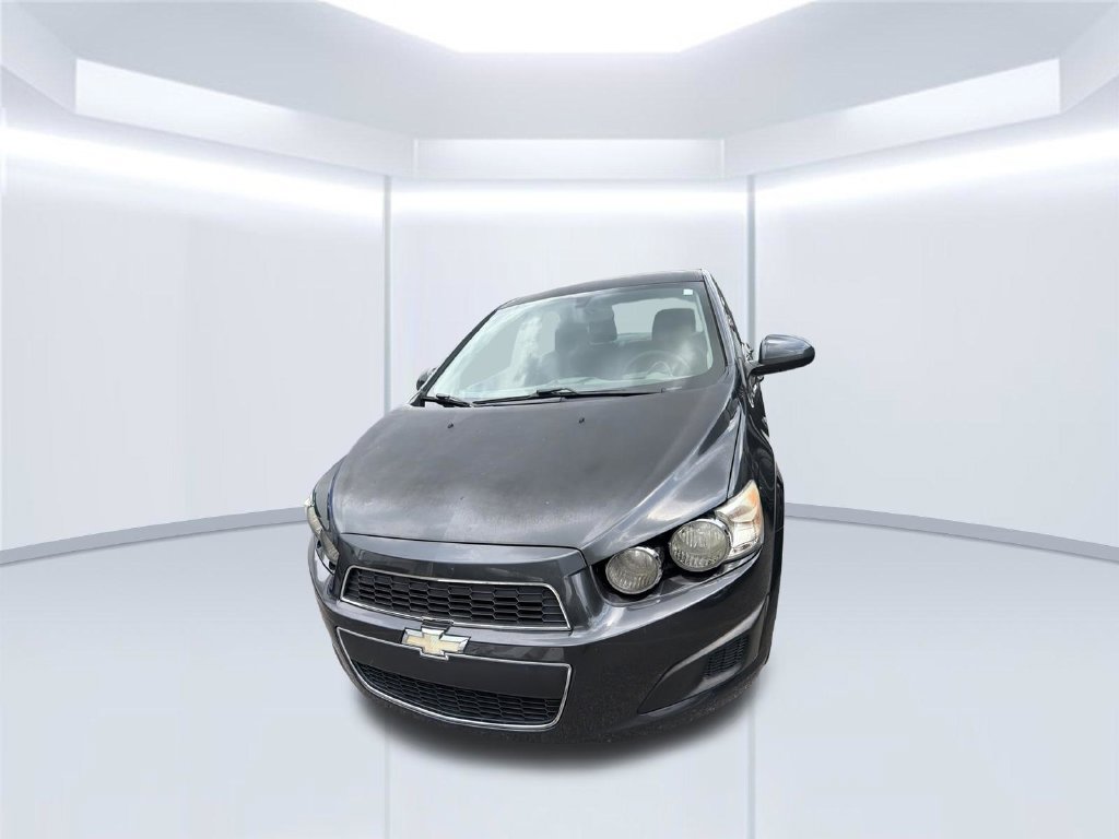 Used 2015 Chevrolet Sonic LT FWD image 4