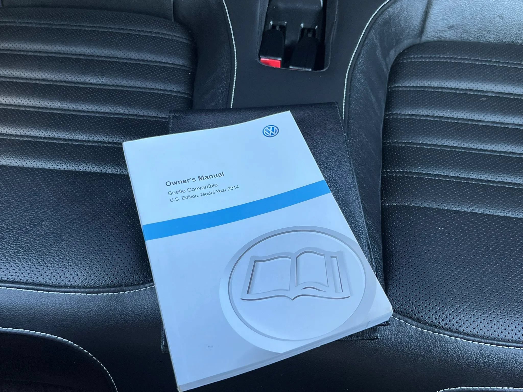 Used 2014 Volkswagen Beetle TDI FWD image 19