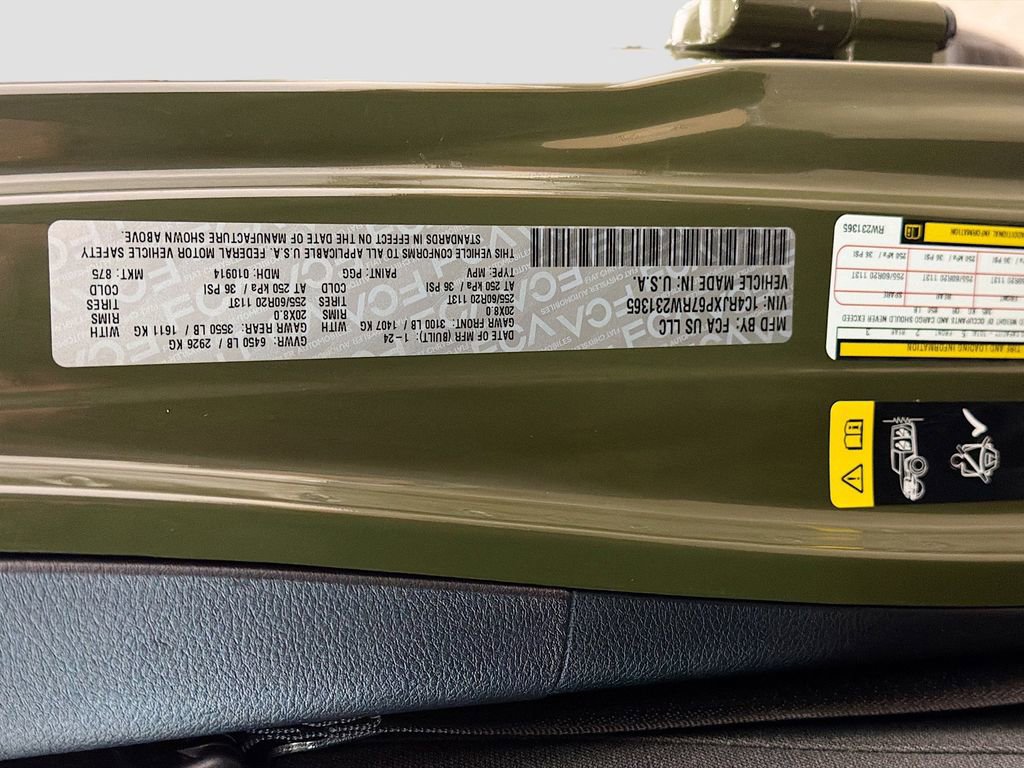 Used 2024 Jeep Wrangler Unlimited Sahara w/ Technology Group image 31