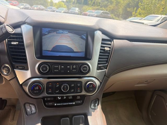 Used 2016 Chevrolet Suburban LT w/ Luxury Package RWD image 15