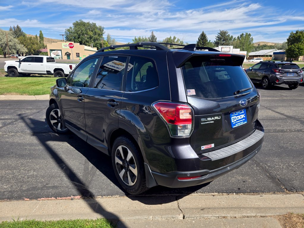 Used 2017 Subaru Forester 2.5i Limited AWD/4WD image 5