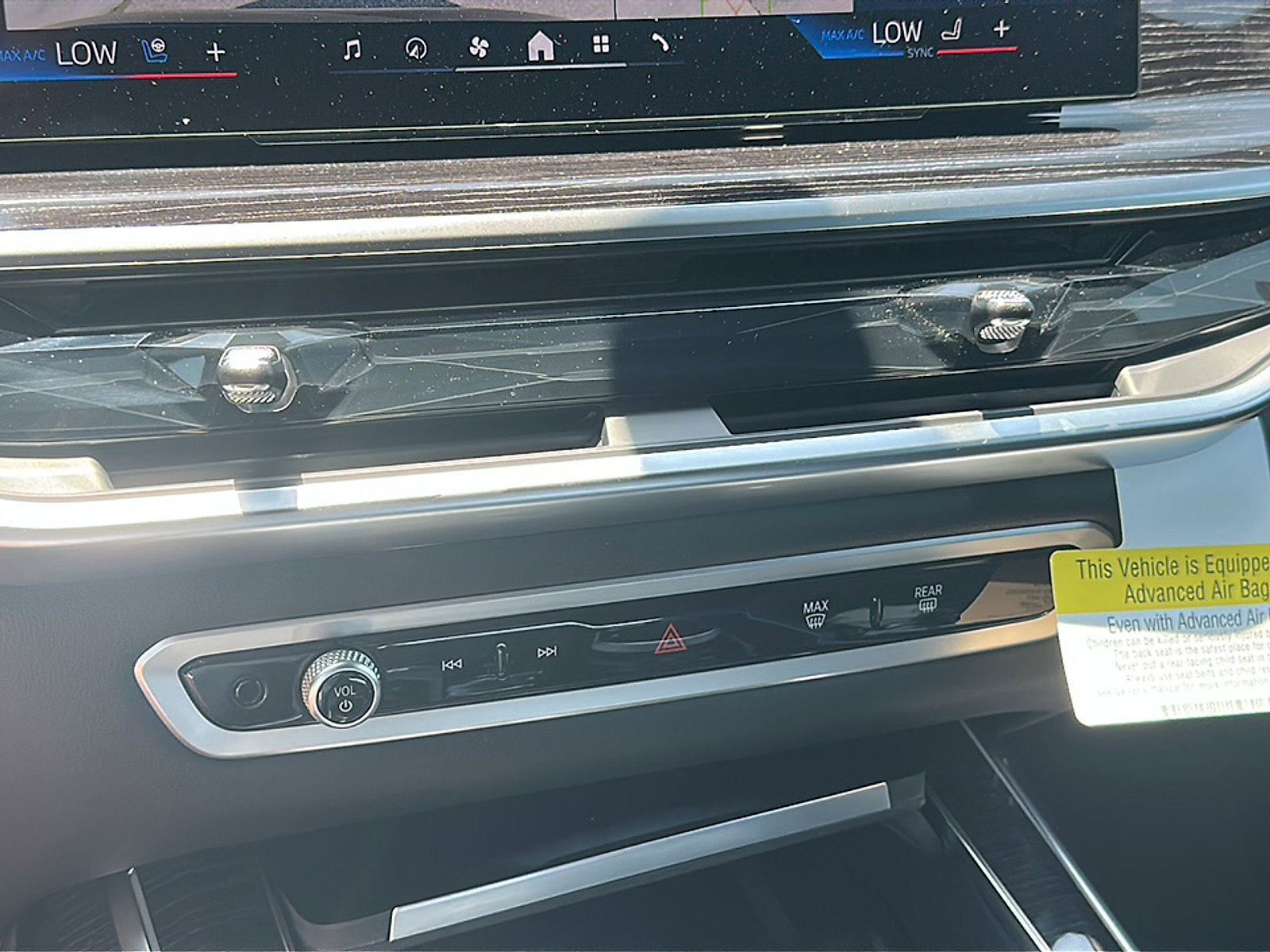 New 2026 BMW X7 M60i image 24