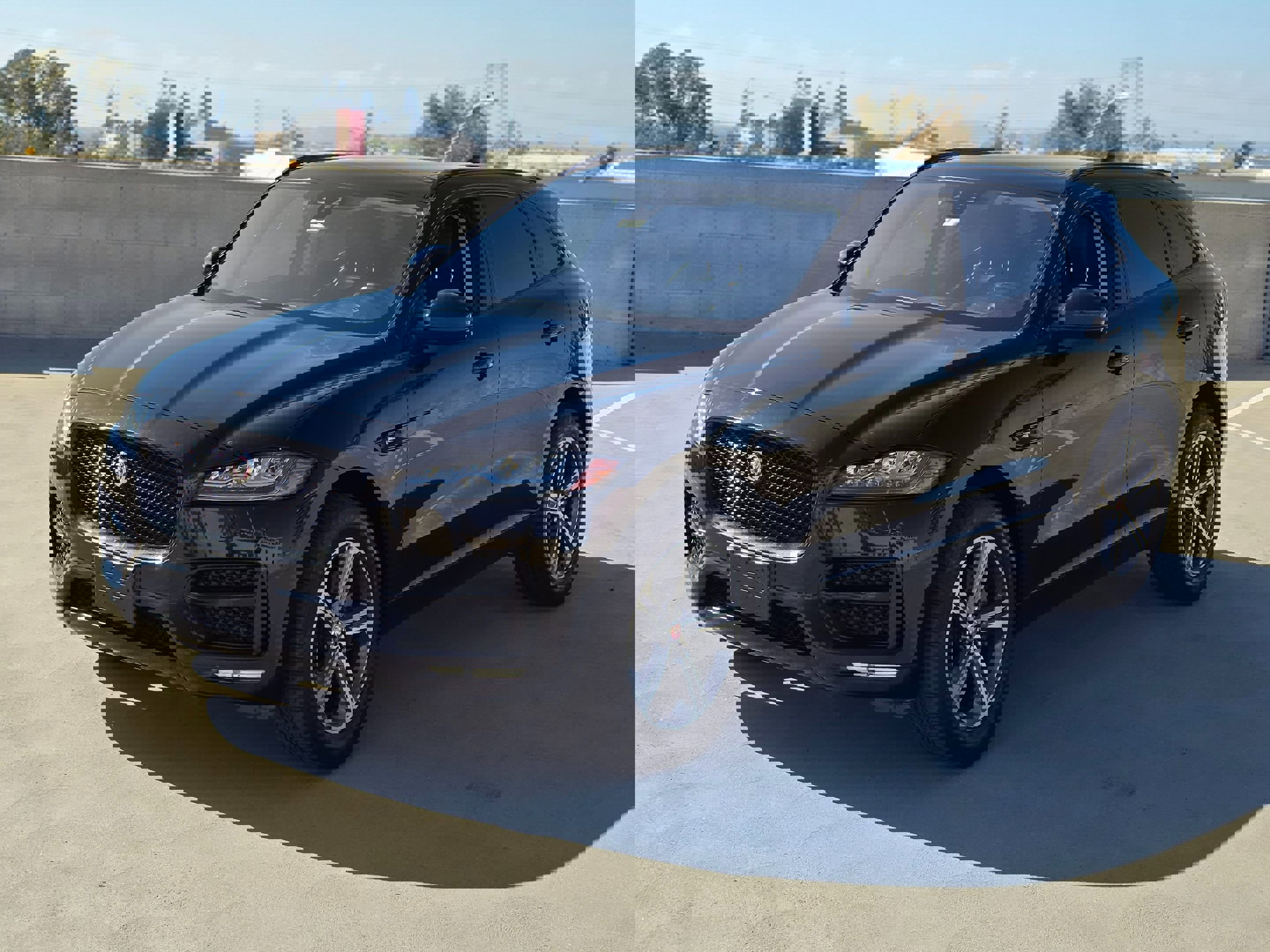 Used 2017 Jaguar F-PACE R-Sport AWD/4WD image 4