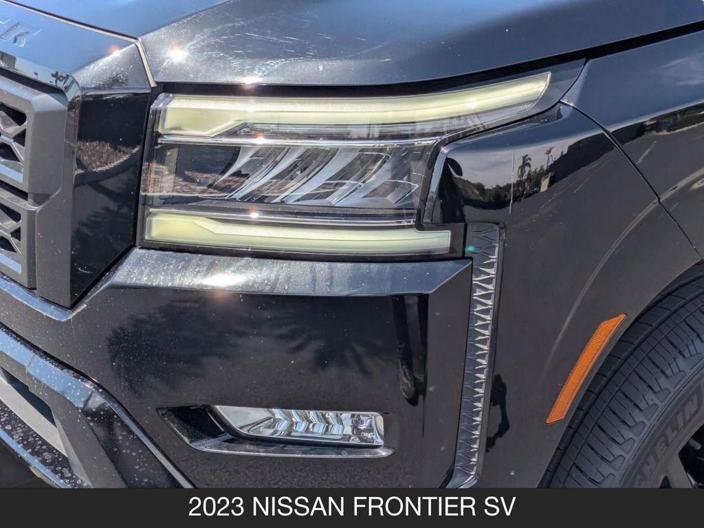 Used 2023 Nissan Frontier SV w/ Midnight Edition Package AWD/4WD image 10