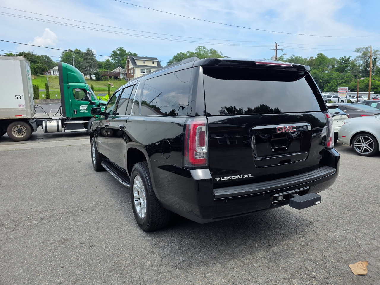 Used 2018 GMC Yukon XL SLT image 8