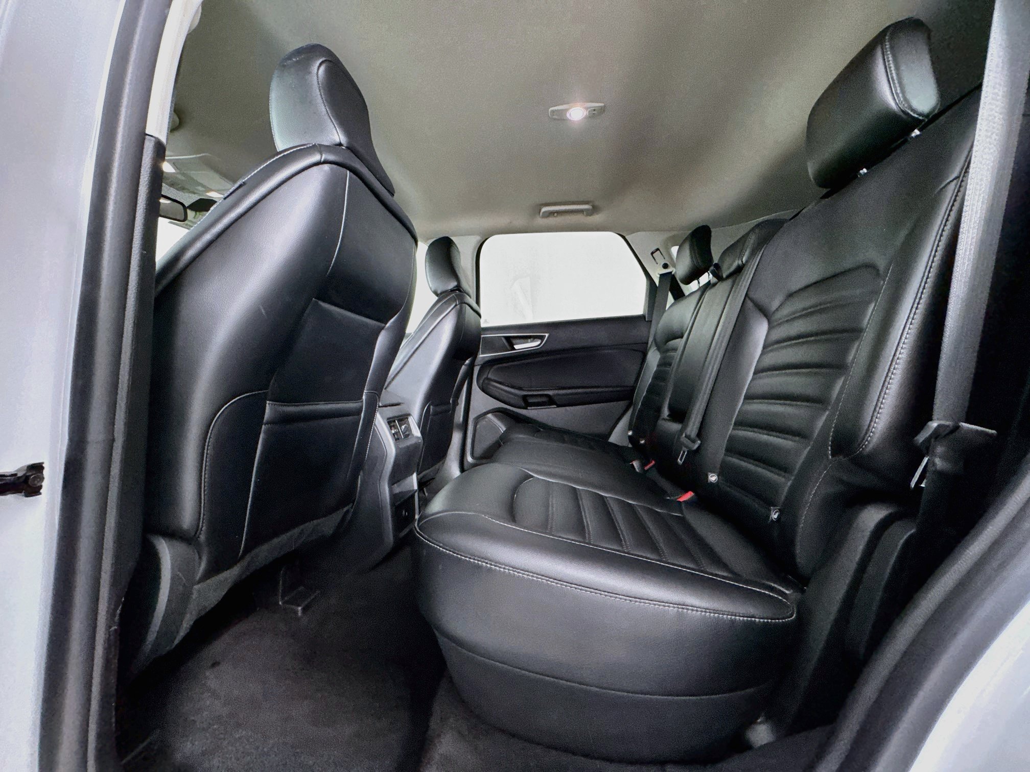 Used 2023 Ford Edge SEL AWD/4WD image 24