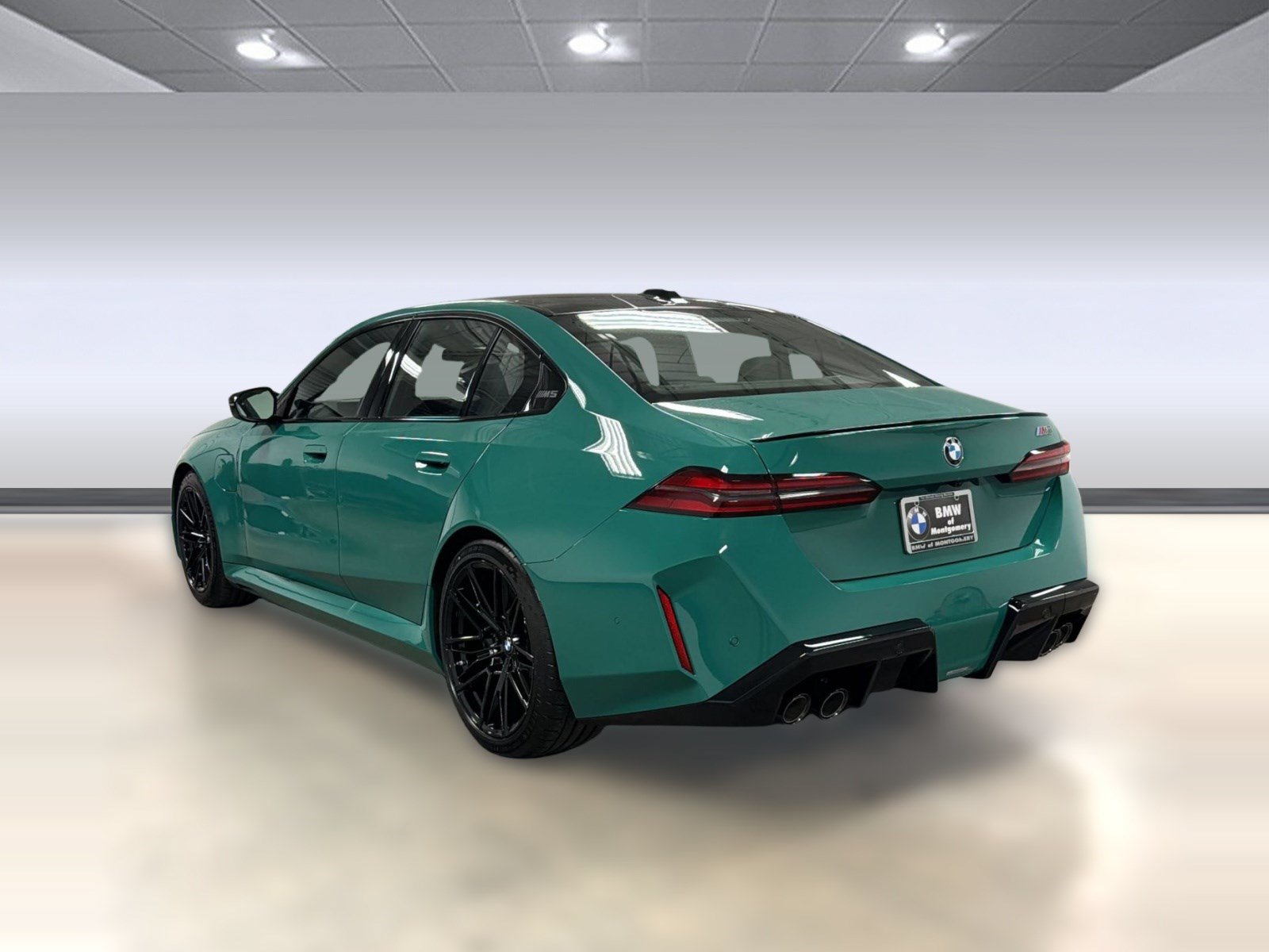 New 2027 BMW M5 w/ Executive Package AWD/4WD image 3