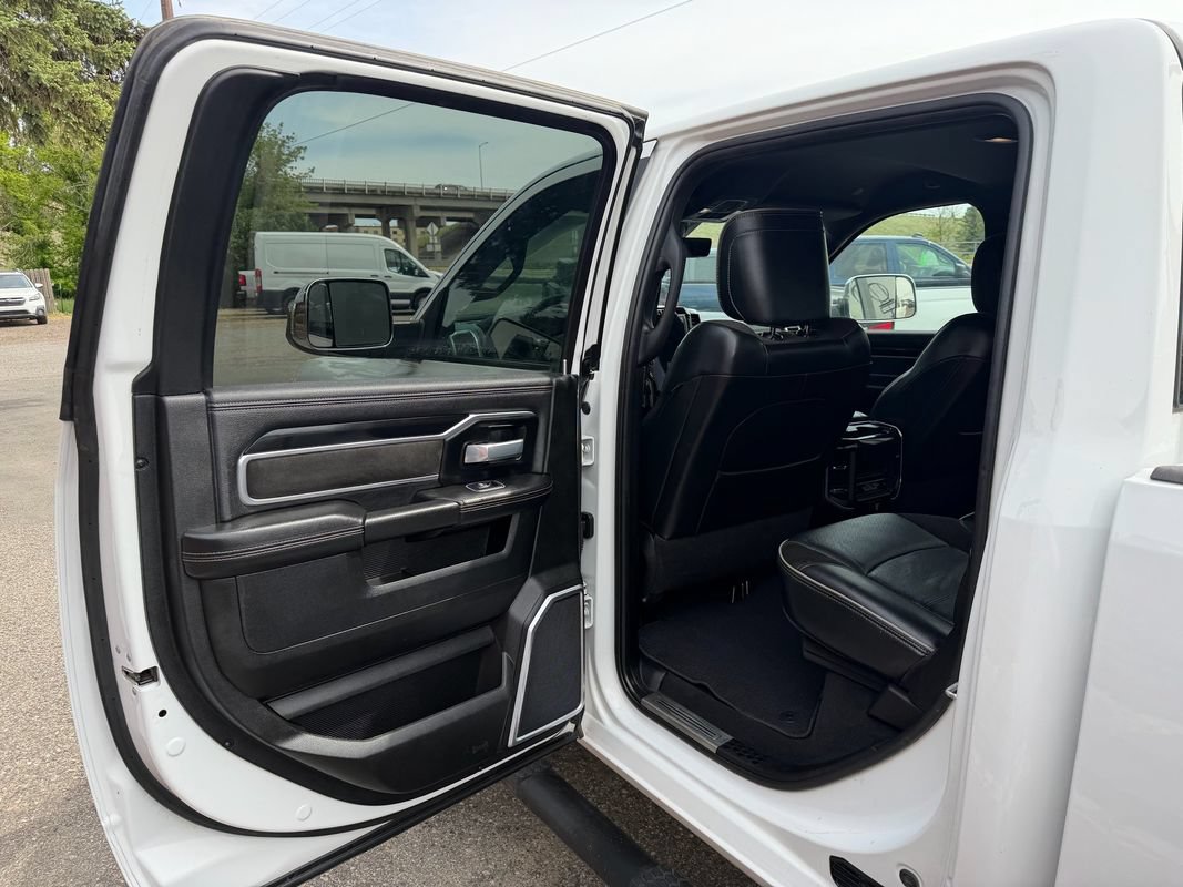Used 2022 RAM 2500 Laramie AWD/4WD image 8