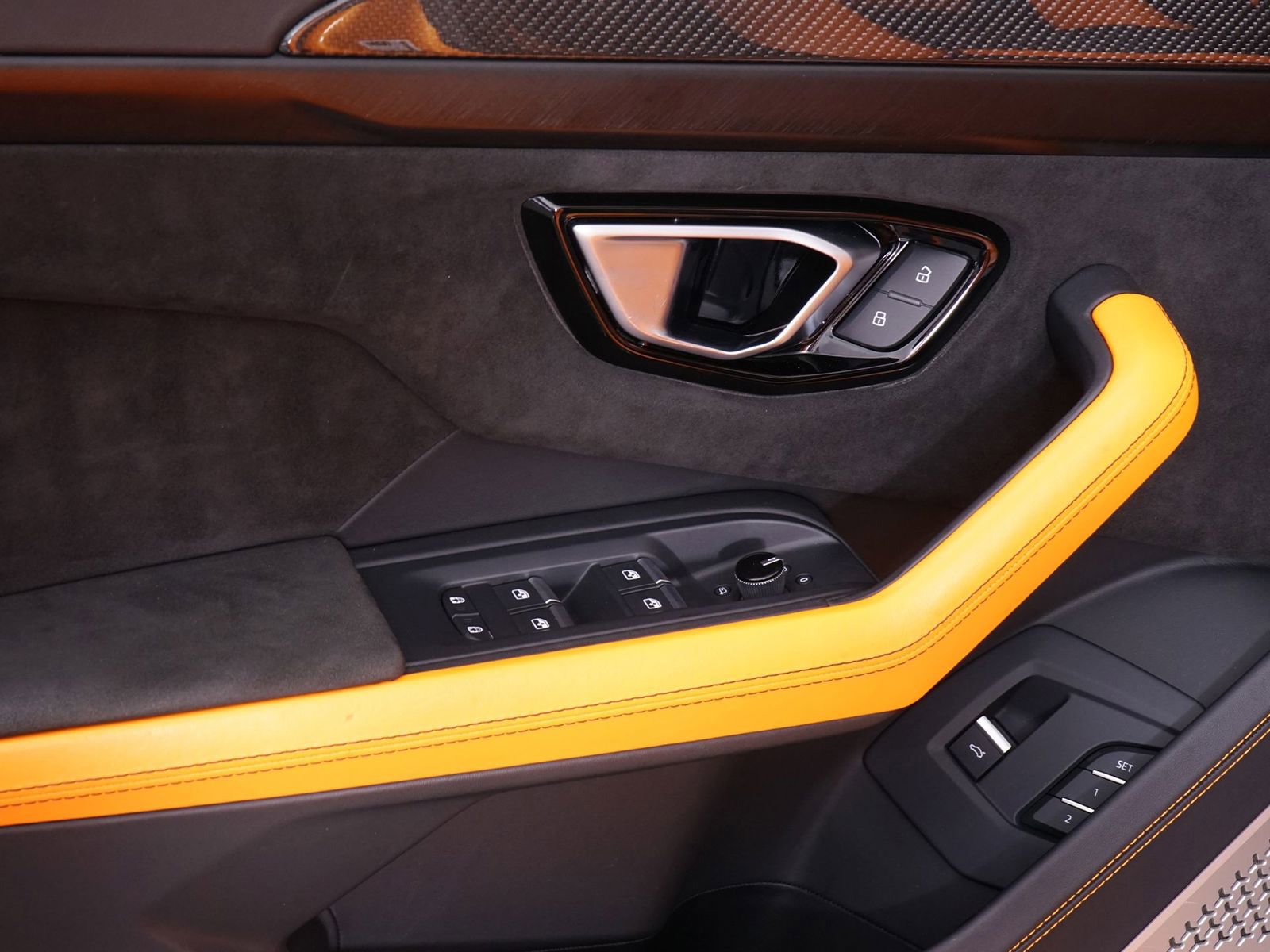 Used 2022 Lamborghini Urus image 36