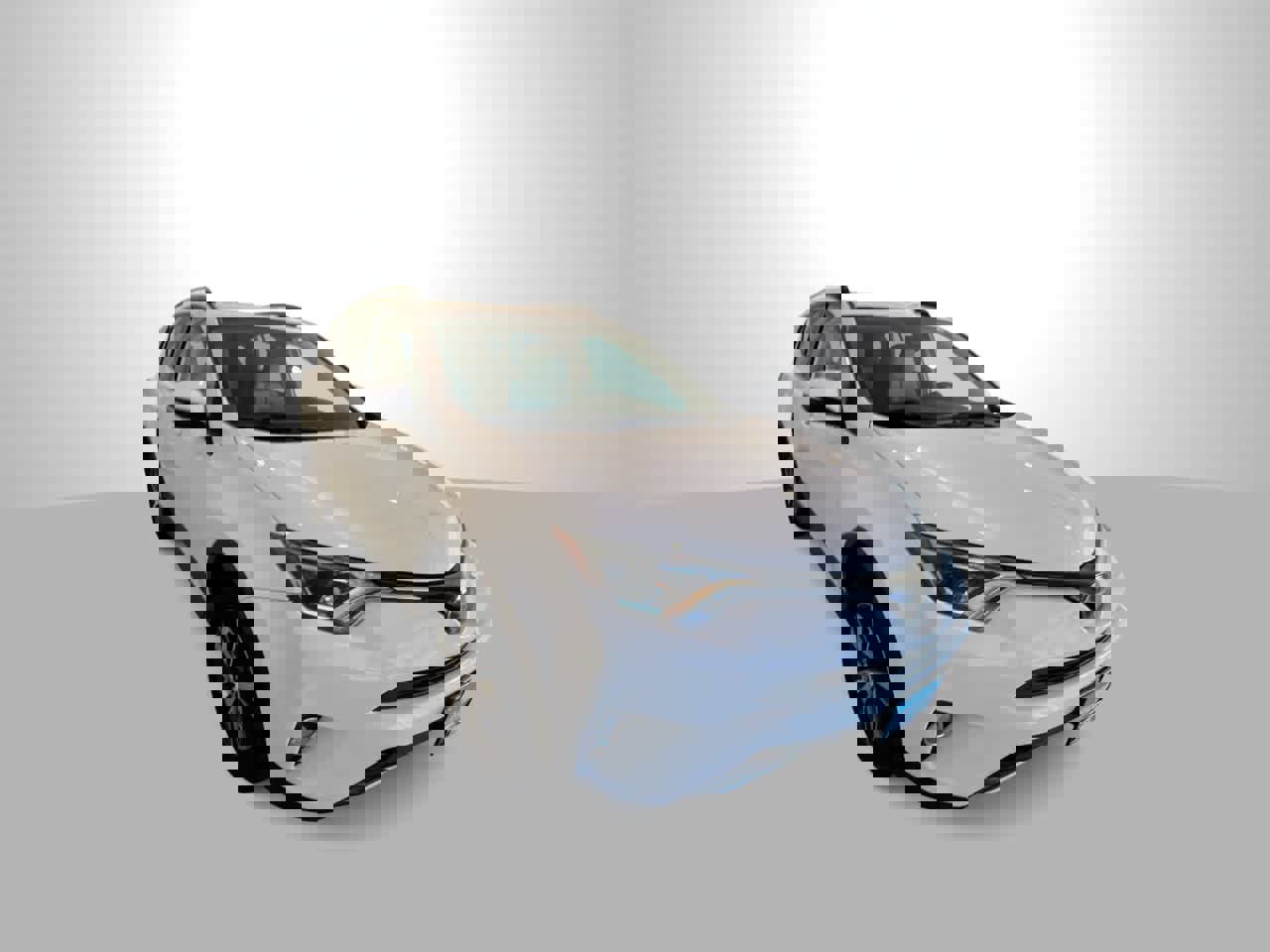 Used 2018 Toyota RAV4 XLE w/ Plus Extra Value Package image 2