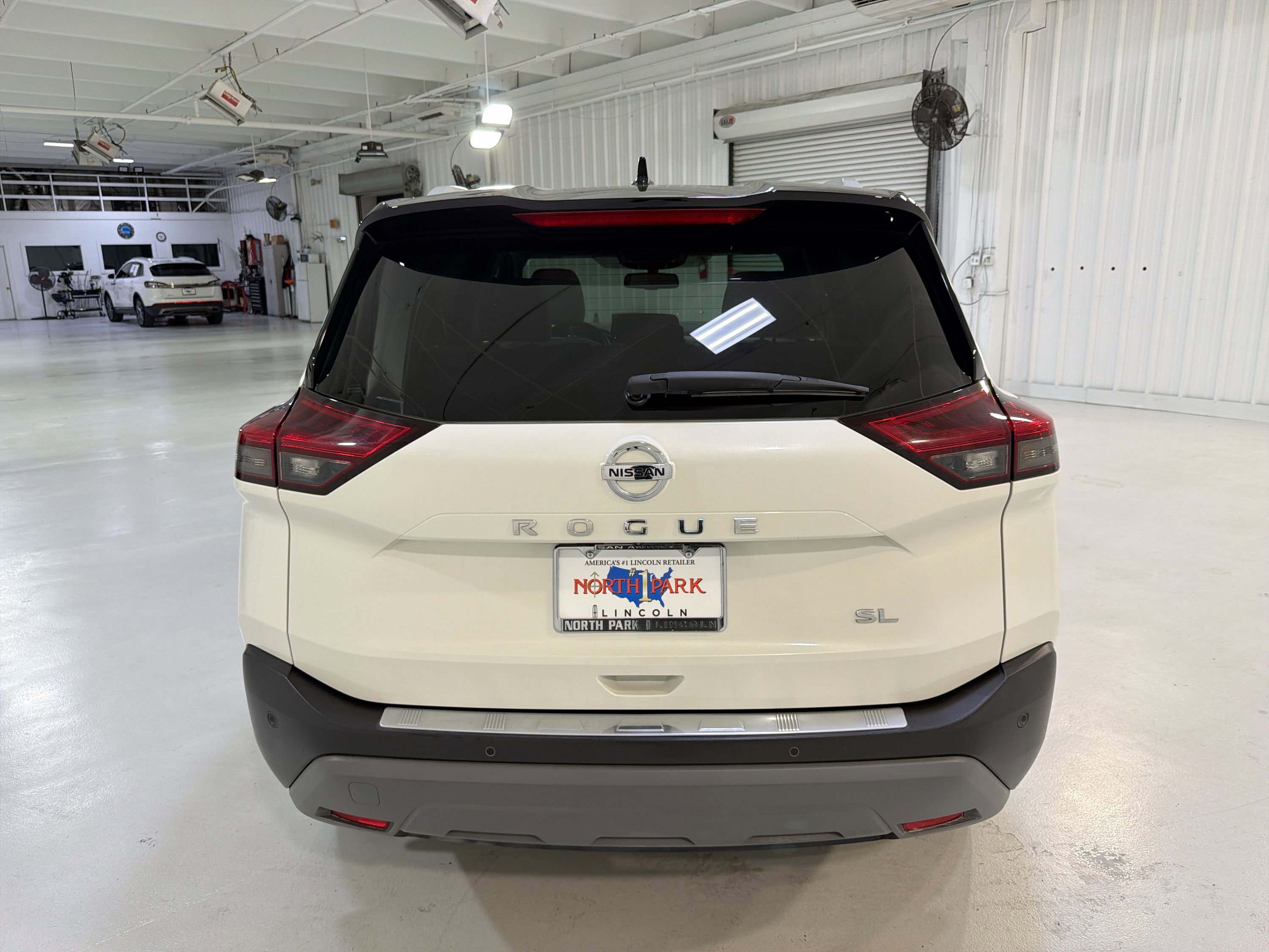 Used 2021 Nissan Rogue SL w/ Premium Package FWD image 27