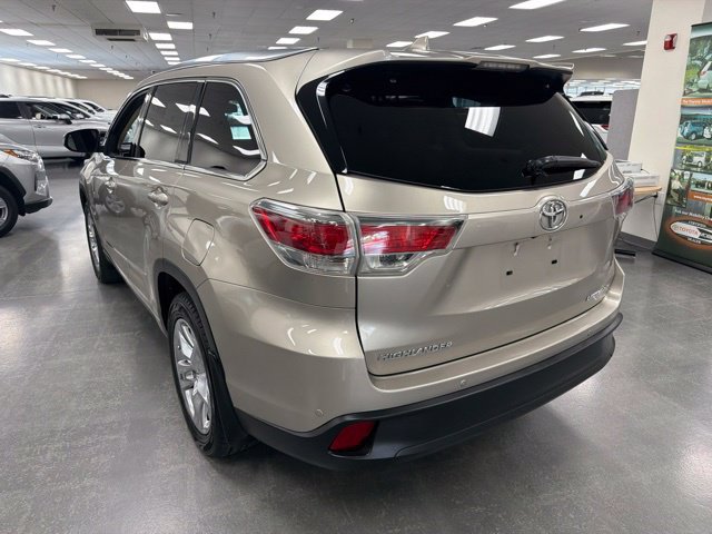 Used 2015 Toyota Highlander Limited AWD/4WD image 5