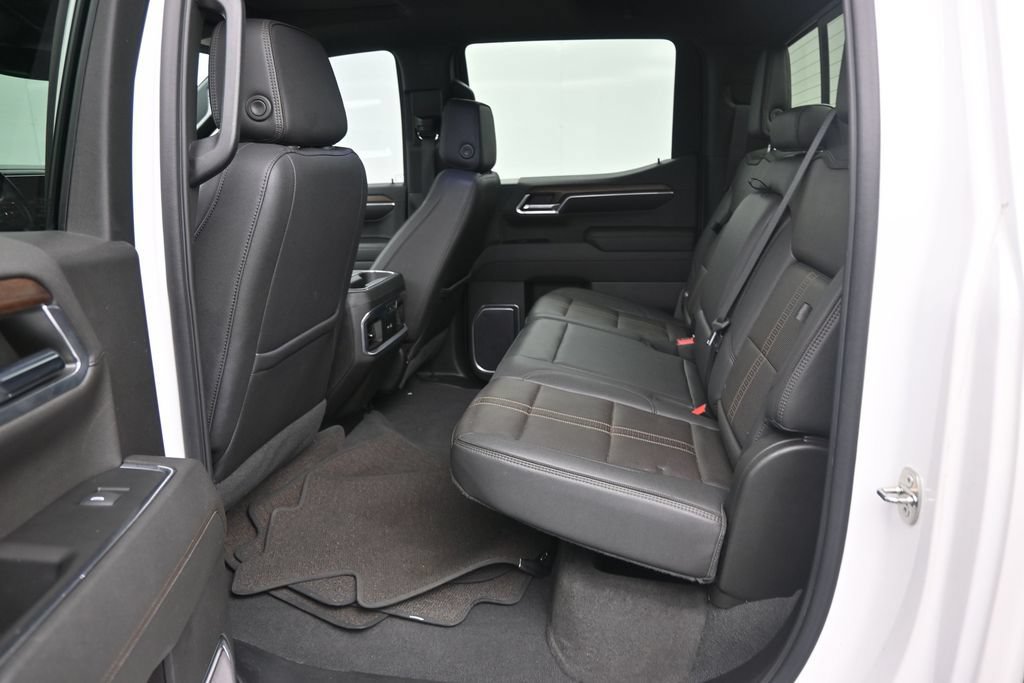 Used 2022 Chevrolet Silverado 1500 High Country w/ High Country Premium Package AWD/4WD image 14