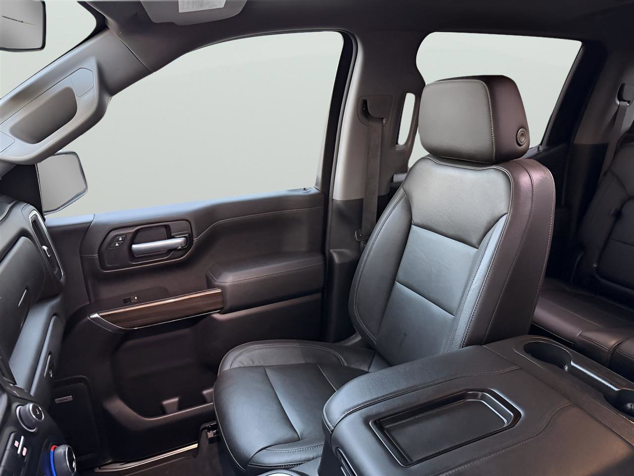 Used 2020 Chevrolet Silverado 1500 LT Trail Boss image 13