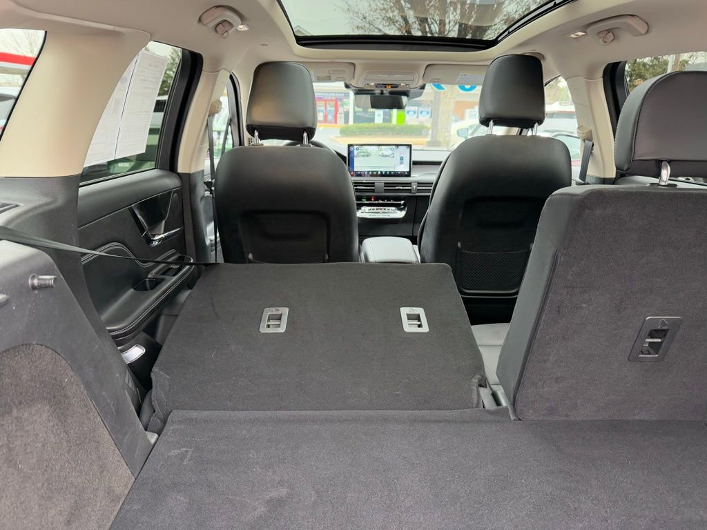 Used 2024 Lincoln Corsair AWD w/ Equipment Group 101A image 35