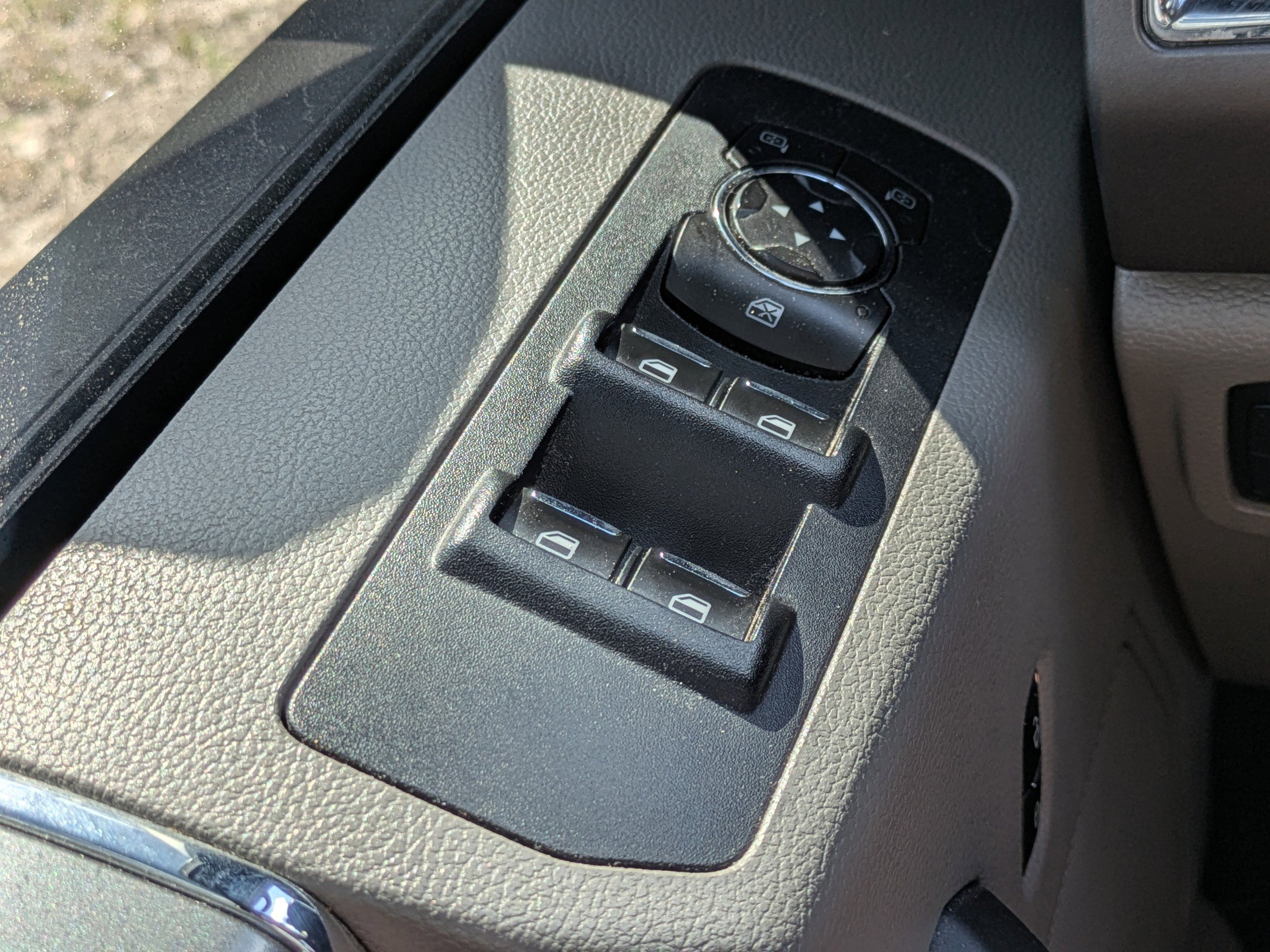 Used 2015 Ford F150 XLT w/ Equipment Group 302A Luxury image 20