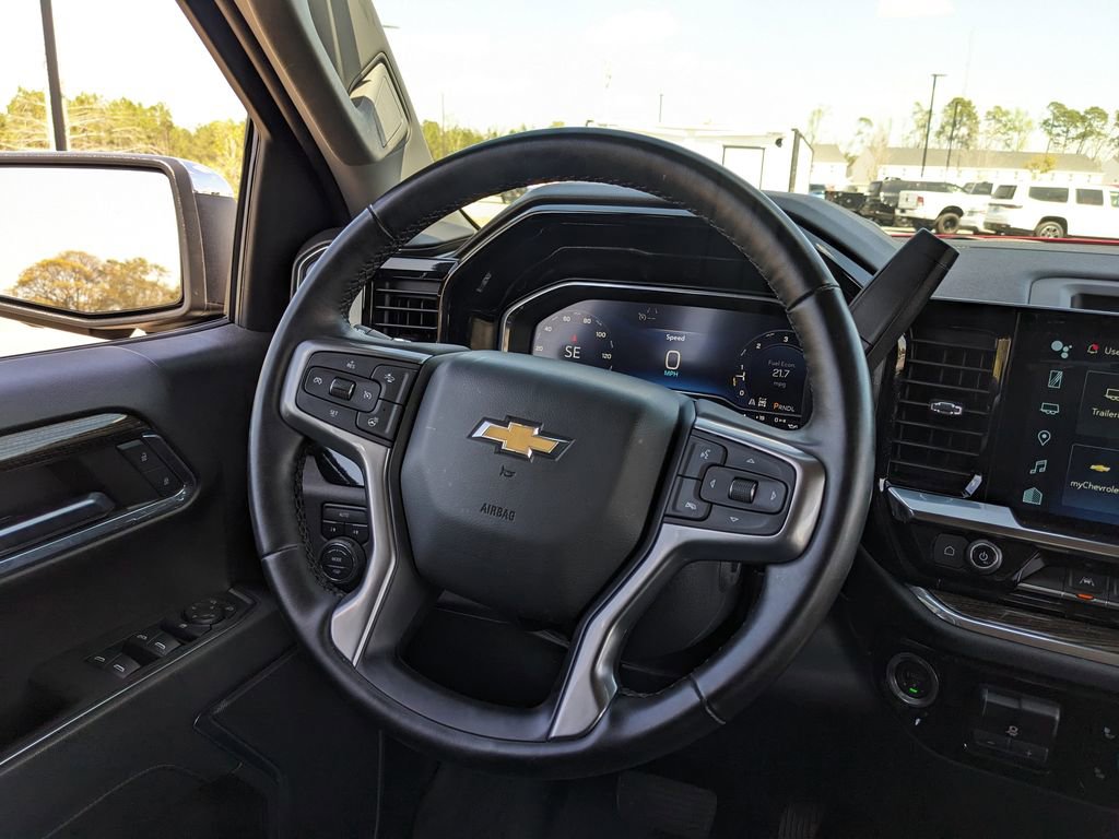 Used 2024 Chevrolet Silverado 1500 LT w/ Safety Package image 32