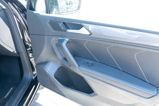 Certified 2023 Volkswagen Tiguan SE FWD image 47