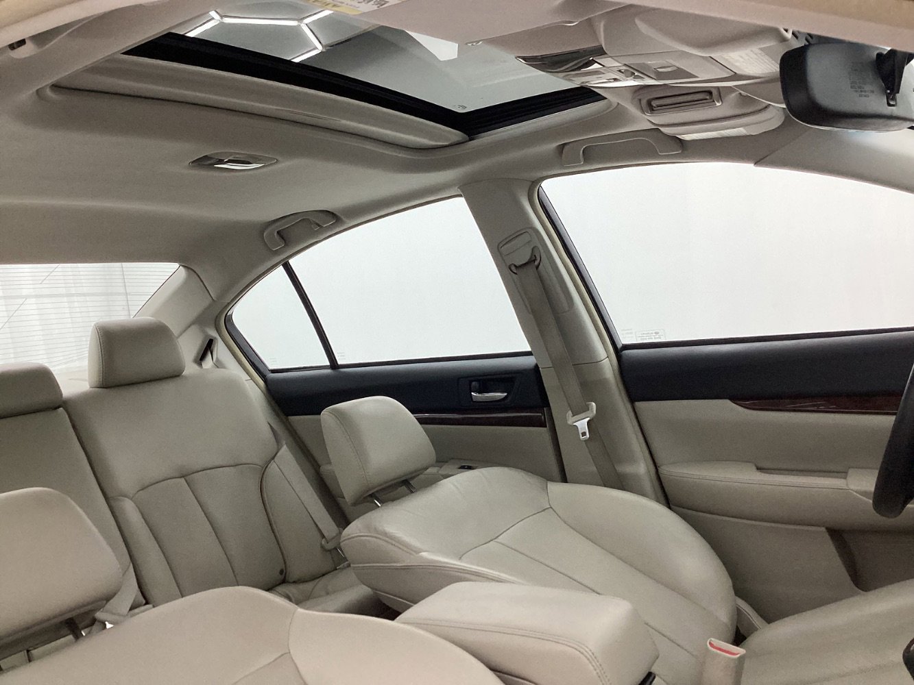 Used 2013 Subaru Legacy 3.6R Limited image 36